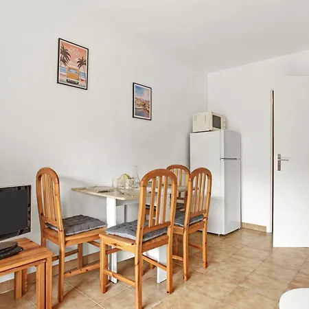 Le Castello 150m De La Fréjus